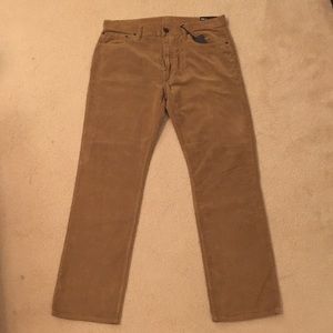 Men’s Gap 33 x 30 Corduroy Straight Leg Pants